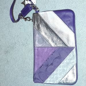 Nwt! Coach wristlet. Patchwork collection